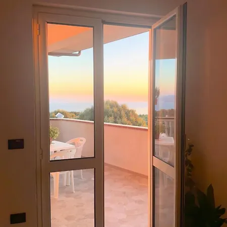 Apartment Casa Calabria Nicotera Coast Of The Gods *
